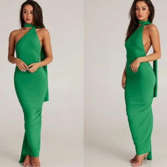 green emerald velvet dress CHLOE
